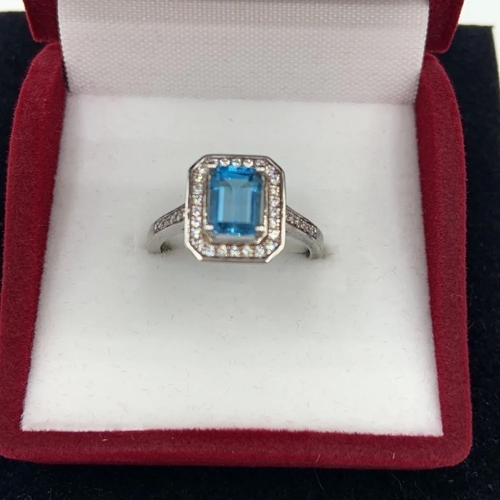 Sterling Silver Emerald Style Blue Faux‎ Diamond Ring Size 9 New with Box!
